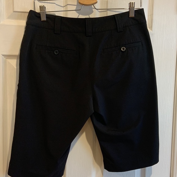 Black golf shorts. Super comfy. Light breathable material. Mint condition - Picture 3 of 5